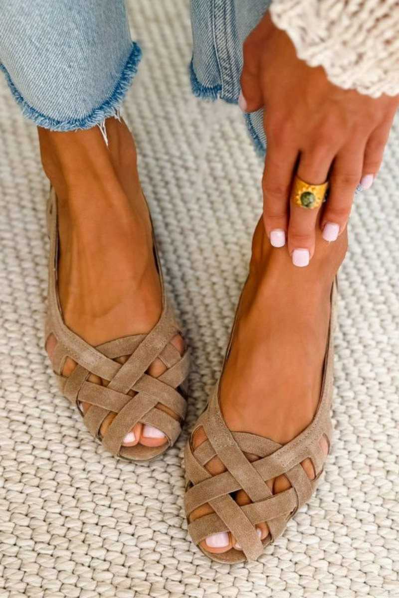 Lecce | Sandalias Planas Trenzadas - Estilo y Comodidad