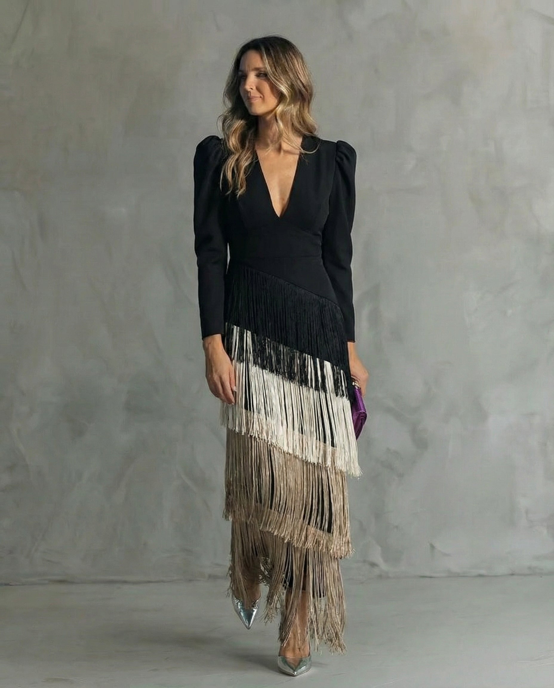 París - Vestido midi elegante con mangas de flecos, estilo chic y refinado