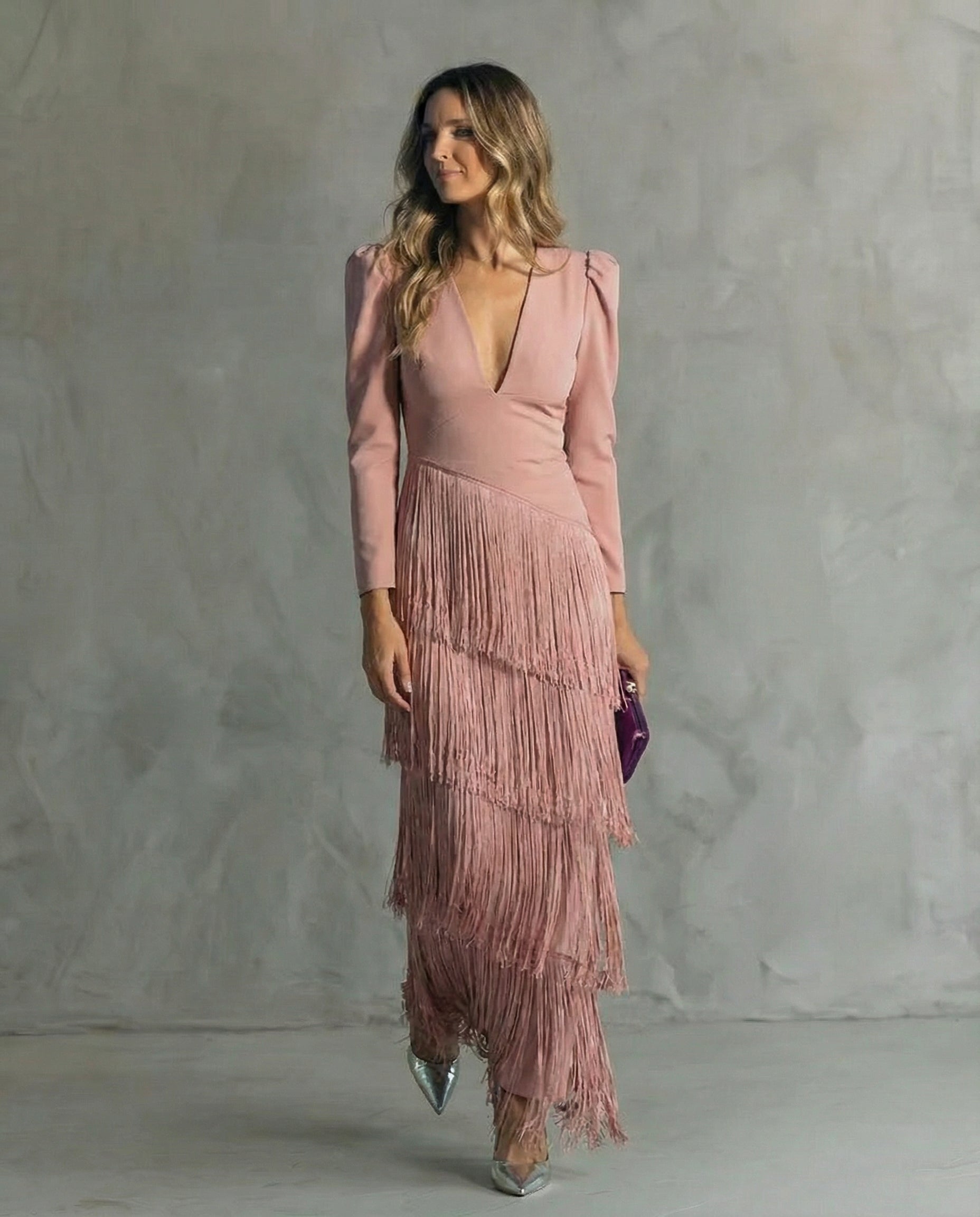 París - Vestido midi elegante con mangas de flecos, estilo chic y refinado