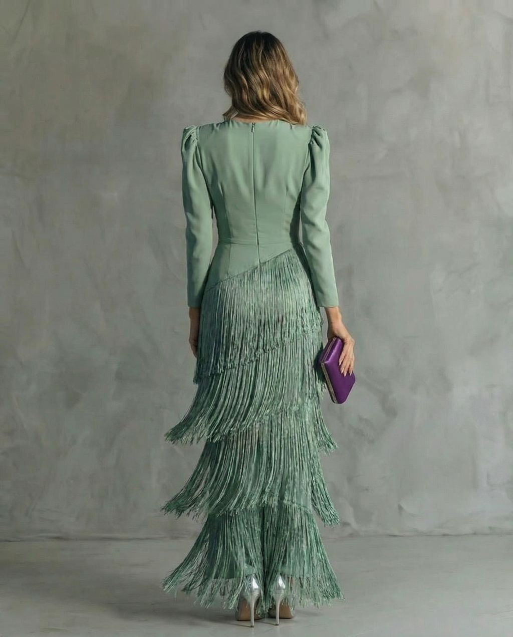 París - Vestido midi elegante con mangas de flecos, estilo chic y refinado