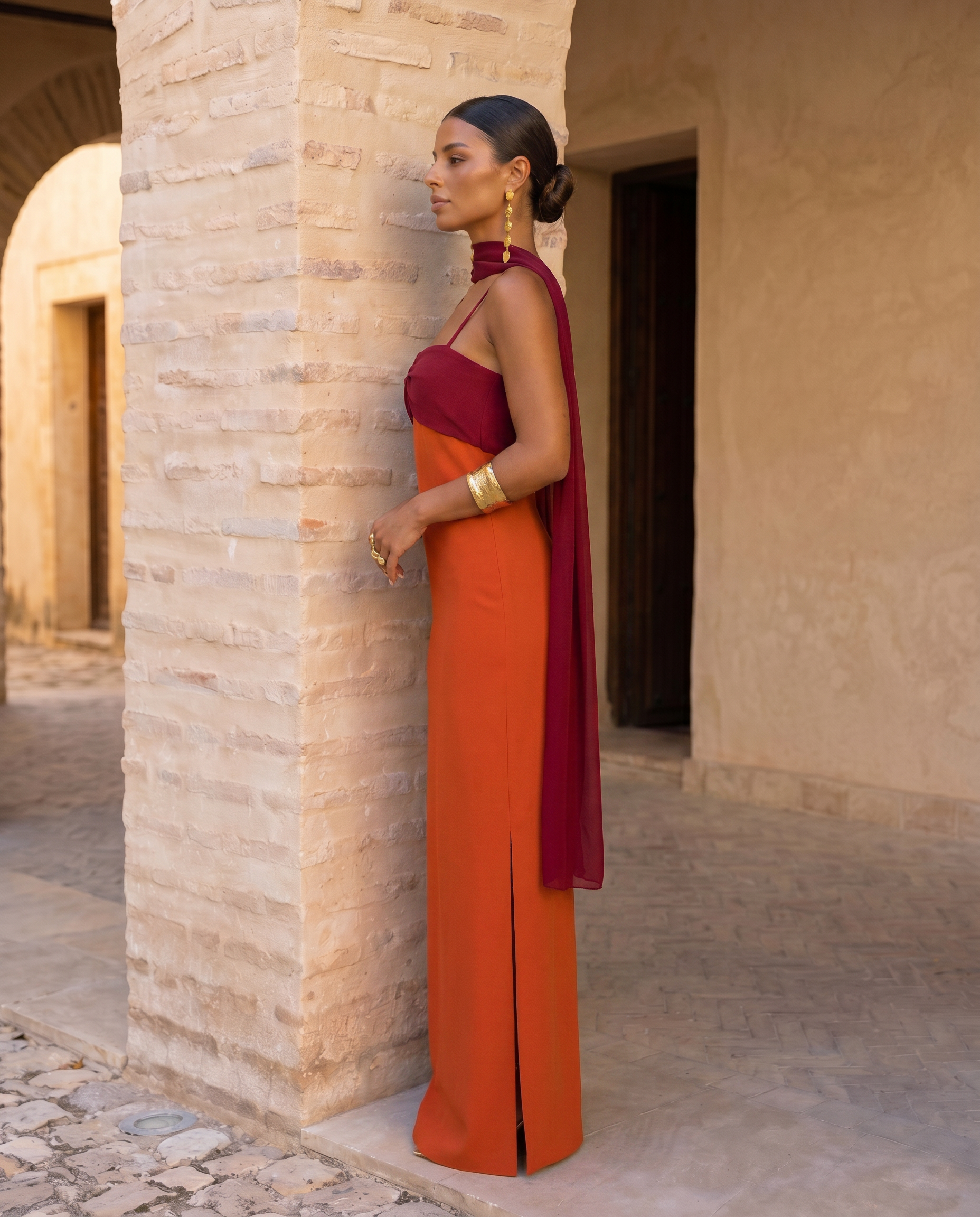 Procida Vestido Largo Naranja con Escote - Elegancia y Estilo