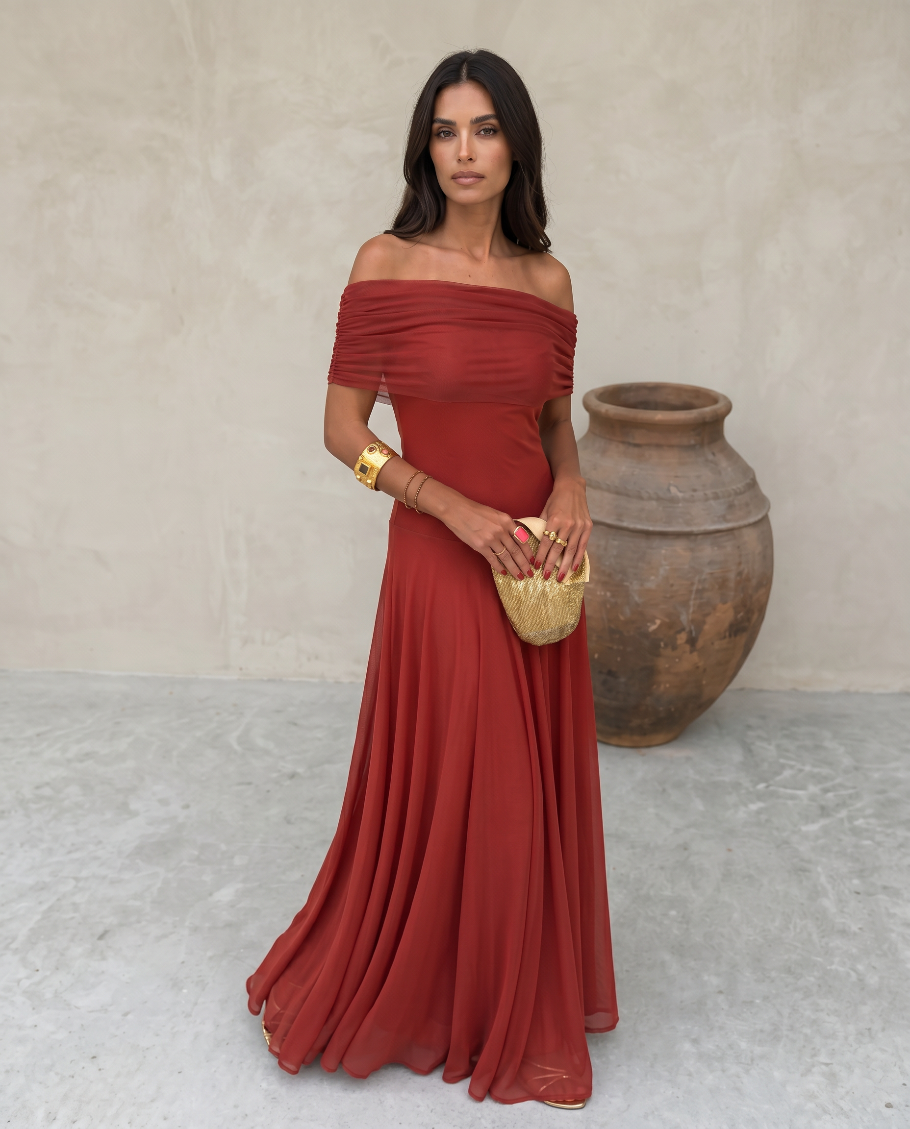 Matera | Vestido Bardot Largo Rojo - Elegancia Sofisticada para Cenas y Eventos