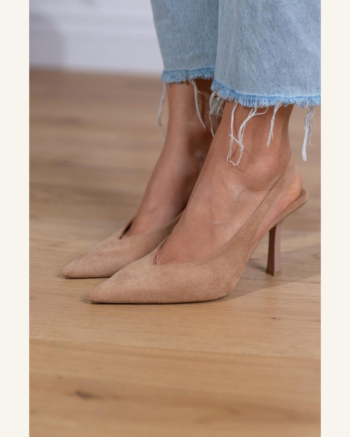 Marlena zapatos de tacón nude, fotografía completa en formato marfil