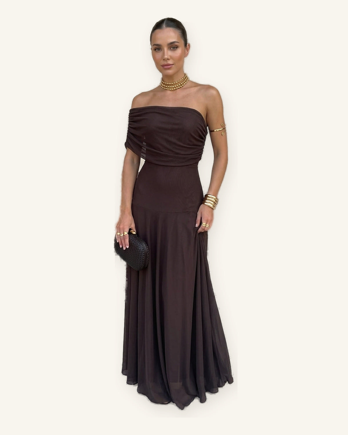 Palermo Vestido Bardot Largo – Estilo Sofisticado y Veraniego sobre fondo marfil